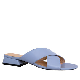 LORETTI Шлепанцы на низком каблуке из кожи Azzurro LORETTI Шлепанцы на низком каблуке из кожи Azzurro